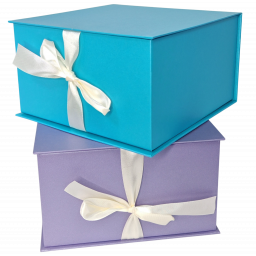Коробка подарочная дизайнерская 19х19х11